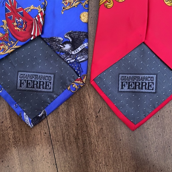 TWO Gianfranco Ferre ties - Patriotic prints - Picture 6 of 6
